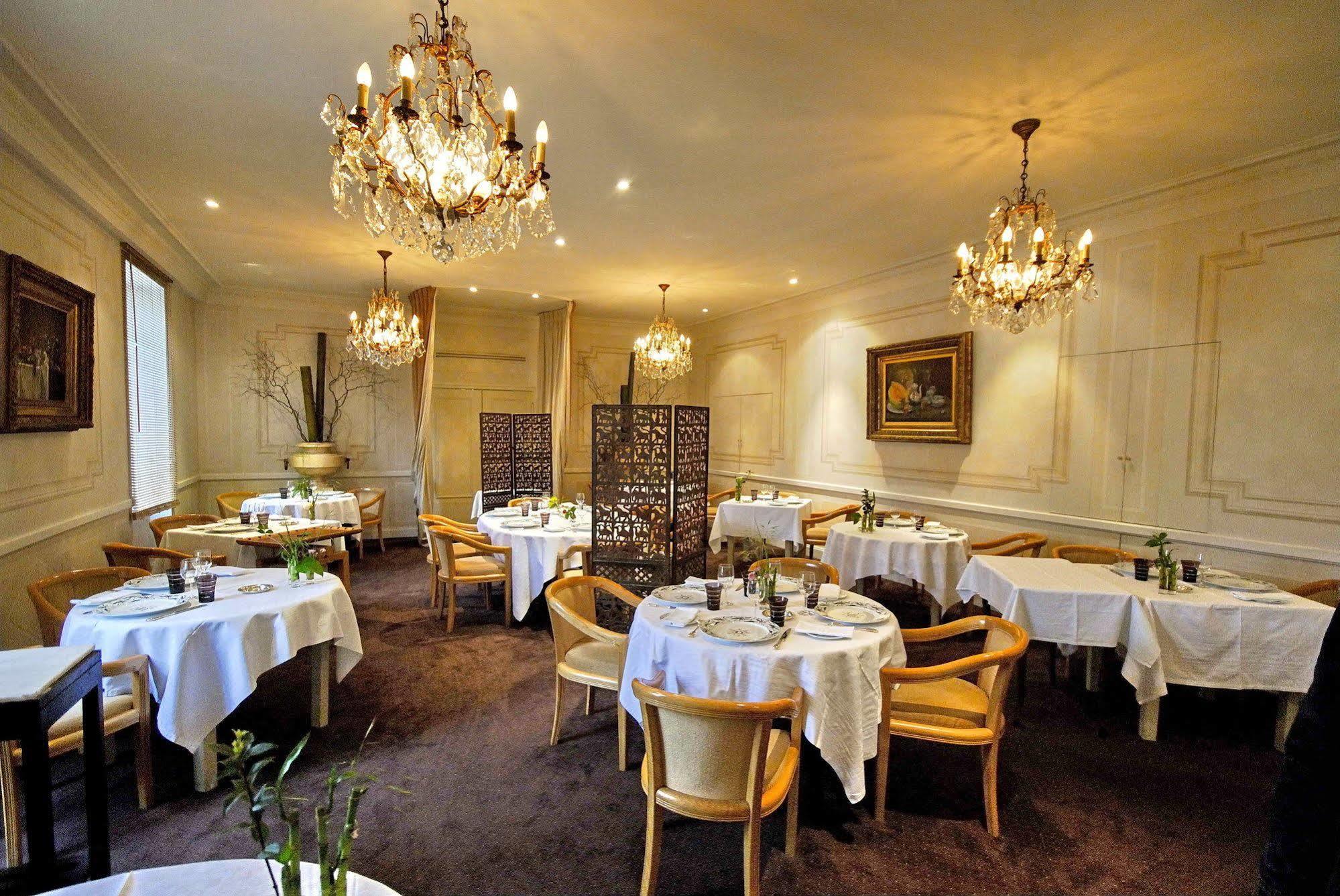 Logis Hotel - Restaurant Maison Claude Darroze Langon  Bagian luar foto