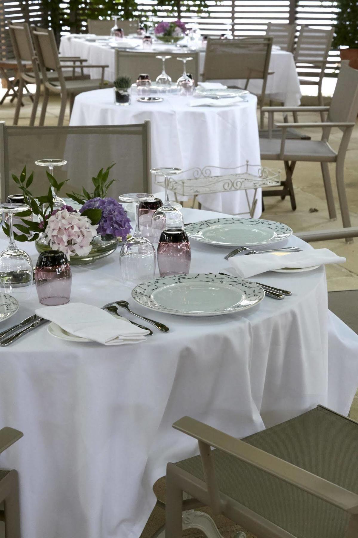 Logis Hotel - Restaurant Maison Claude Darroze Langon  Bagian luar foto